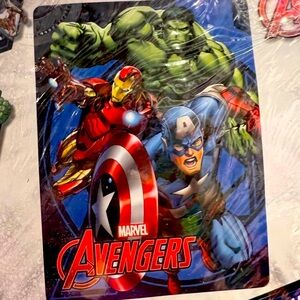 AVENGERS Raschel Twin Size Blanket‎